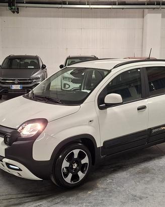 Fiat Panda 1.0 FireFly Hybrid Pandina Cross Km.0