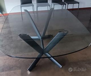 Tavolo in cristallo Cattelan