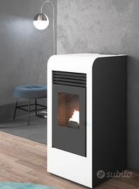 Stufa a pellet 8 kw NUOVA.