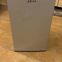 Frigorifero piccolo AKAI AKFR104SW - COME NUOVO