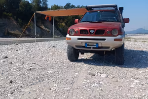 Nissan Terrano 2.7 5p
