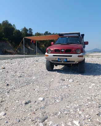 Nissan Terrano 2.7 5p