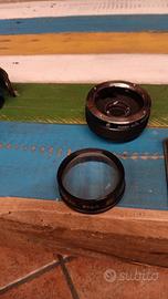 macchina fotografica vintage con obbiettivi vari