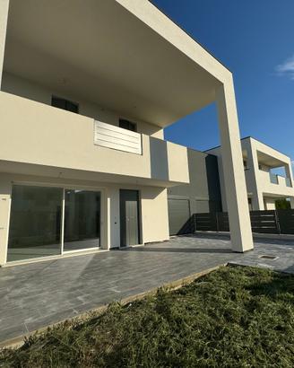 Villetta a schiera in pronta consegna