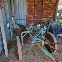 Aratro bivomero Angeloni AU60 + 2 monovomero