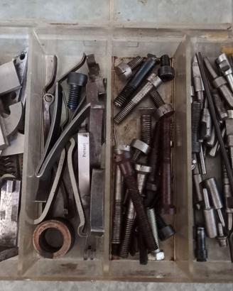 Ricambi riparazione fucili molle percussori viti