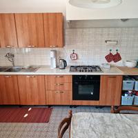 cucina e mobile credenza 