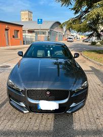Jaguar XE R - Sport 220 cv cambio automatico
