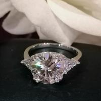 anello in argento con moissanite da 5 carati 
