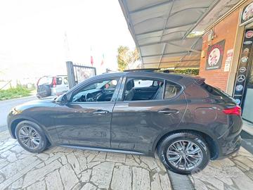 Alfa Romeo Stelvio 2.2 150cv diesel TETTO