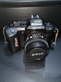 Fotocamera Nikon N4004 AF con 50mm Nikkor F/1.8
