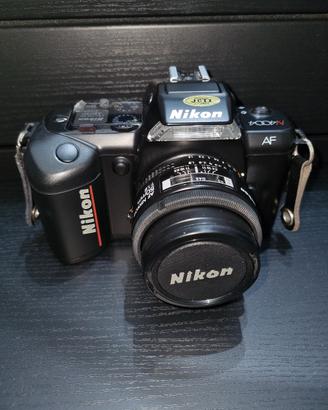 Fotocamera Nikon N4004 AF con 50mm Nikkor F/1.8