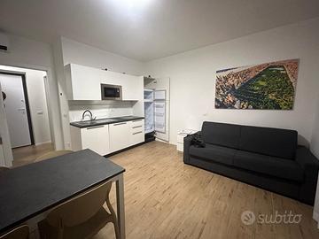 Monolocale con posto auto