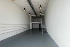 Caratteristico ufficio/negozio di mq.140