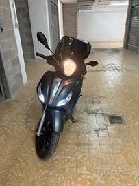 Piaggio madley 125