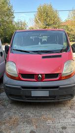 renault trafic  9 posti 