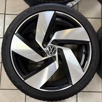 Cerchi in lega 18 originali golf 8 gti con gomme