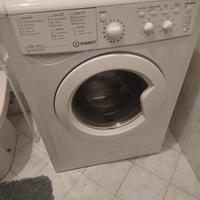 lavatrice Indesit 5 kg classe A