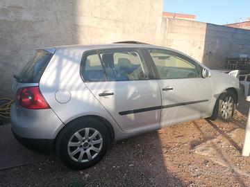 Pezzi di ricambio Golf 5 1.9 105 cv 