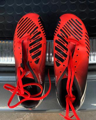 scarpe calcio adidas serie Predator.