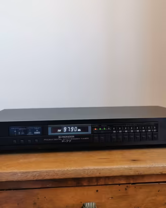 Pioneer F-77 Sintonizzatore AM/FM