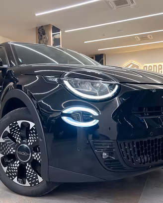Fiat 600 Hybrid 110 CV DCT MHEV La Prima Pelle Bei