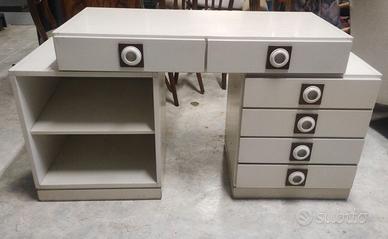 Scrivania vintage anni 70 