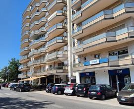 2 LOCALI A FROSINONE