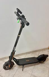 Ninebot F2 Pro + Supporto Telefono e Borsa