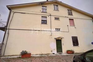 **San Giovanni in Persiceto - Appartamento senza s