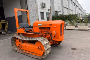 TRATTORE CINGOLATO FIAT 451 C