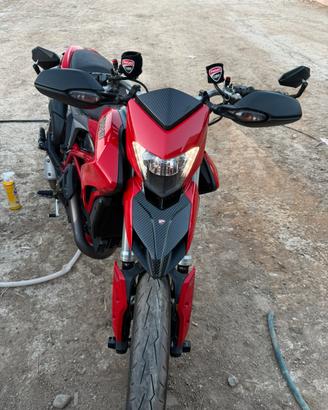 Ducati hypermotard 821