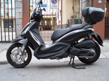 Piaggio Beverly 350 - 2018 - 18463 km - Garanzia