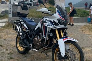 Honda Africa Twin 1000 manuale