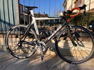 BICI DA CORSA IN CARBONIO