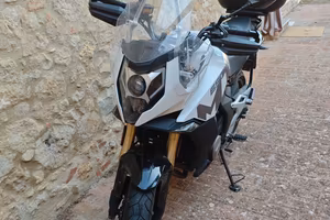 CF MOTO 650 MT