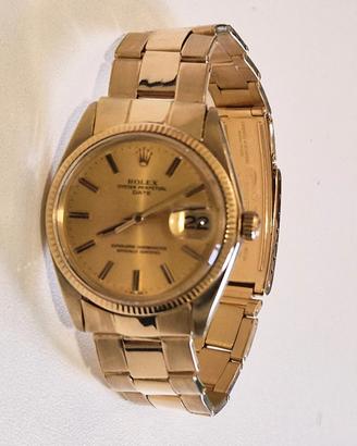 Rolex Oyster Perpetual Date in Oro Massiccio.