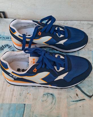 Diadora