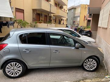 Opel corsa 1.2 benzina e gas