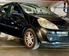 Renault Clio 1.4 benzina