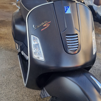 Piaggio Vespa GTS