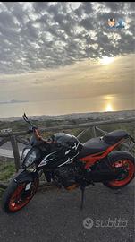 Ktm duke 890gp