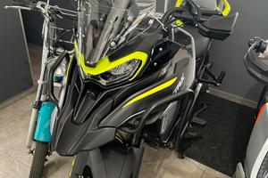 TRK 702, People, Peugeot, elettrici