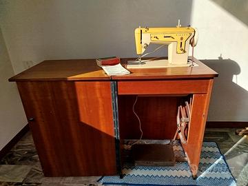 Macchina da cucire SINGER 267, anni 60/70