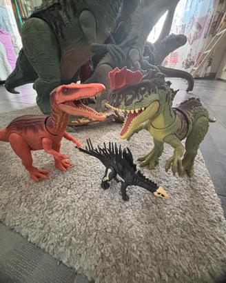 3 Dinosauri Jurassic World  a 20€ NUOVISSIMI