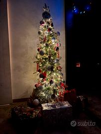 Albero di Natale innevato per appartamento