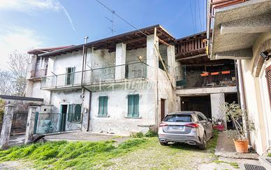PORZIONE DI CASA A BOSISIO PARINI