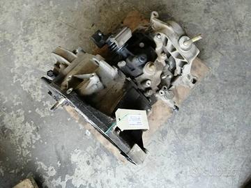 Cambio FIAT PUNTO 2 1242cc 16V del 2001