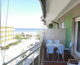 Settembre: 8 posti-Terrazzo Vista Mare- Posto Auto