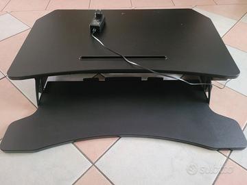 Scrivania mobile per pc regolabile in altezza